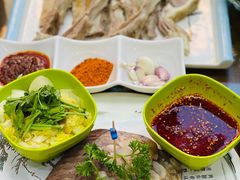 -三江源美食城