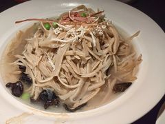-吴越荣记苏州菜·松鼠桂鱼100%活鱼现做(斜塘老街店)