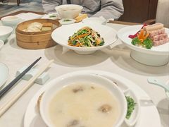 -满江红四季餐厅 · 国家五钻级酒家(新纪元大酒店店)