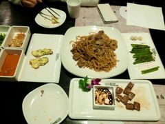 -HIHE Bistro·Oyster Bar(华熙live店)