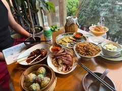 -包整·丝娃娃(一览甲秀楼风景店)