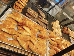 -Dough&Joe团憩(瑞虹天地月亮湾店)