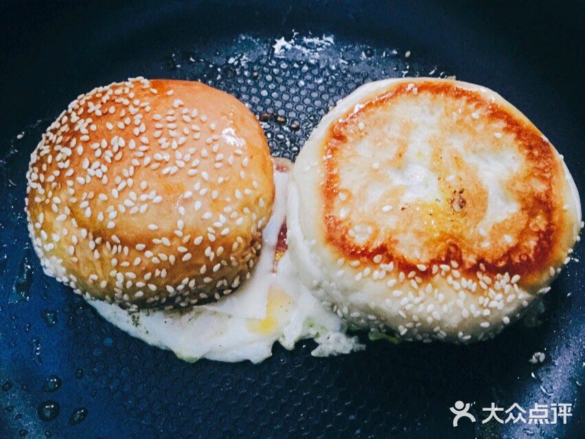 十分钟快手早餐篇(二)—简易汉堡包