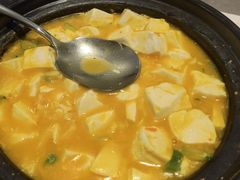 石锅蟹粉豆腐煲-海湾壹品·粤菜·早茶·烤鸭(拱北店)