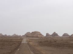 -敦煌雅丹国家地质公园