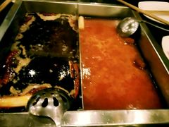 -百年川椒重庆老火锅(光谷店)