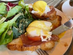 -Common Table · Brunch & Coffee