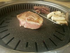 烤猪颈肉-黄金牧场(明洞总店)