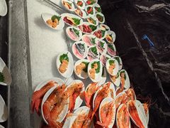 -雍容荟帝王蟹活龙虾展台自助(IFS黑金店)