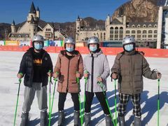 -荣盛康旅野三坡滑雪场