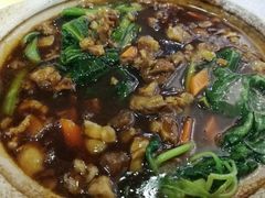 牛腩碎什菜煲-畔山酒店中餐厅