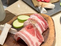 猪五花-蚂蚁洞·烤肉大营地(上海静安大悦城店)