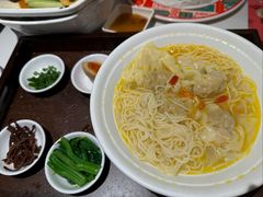 鲜虾云吞港式汤面-避风塘·金牌店·夜宵(金玉兰店)
