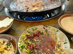 -黄潇洒老火锅(九眼桥宏济巷店)