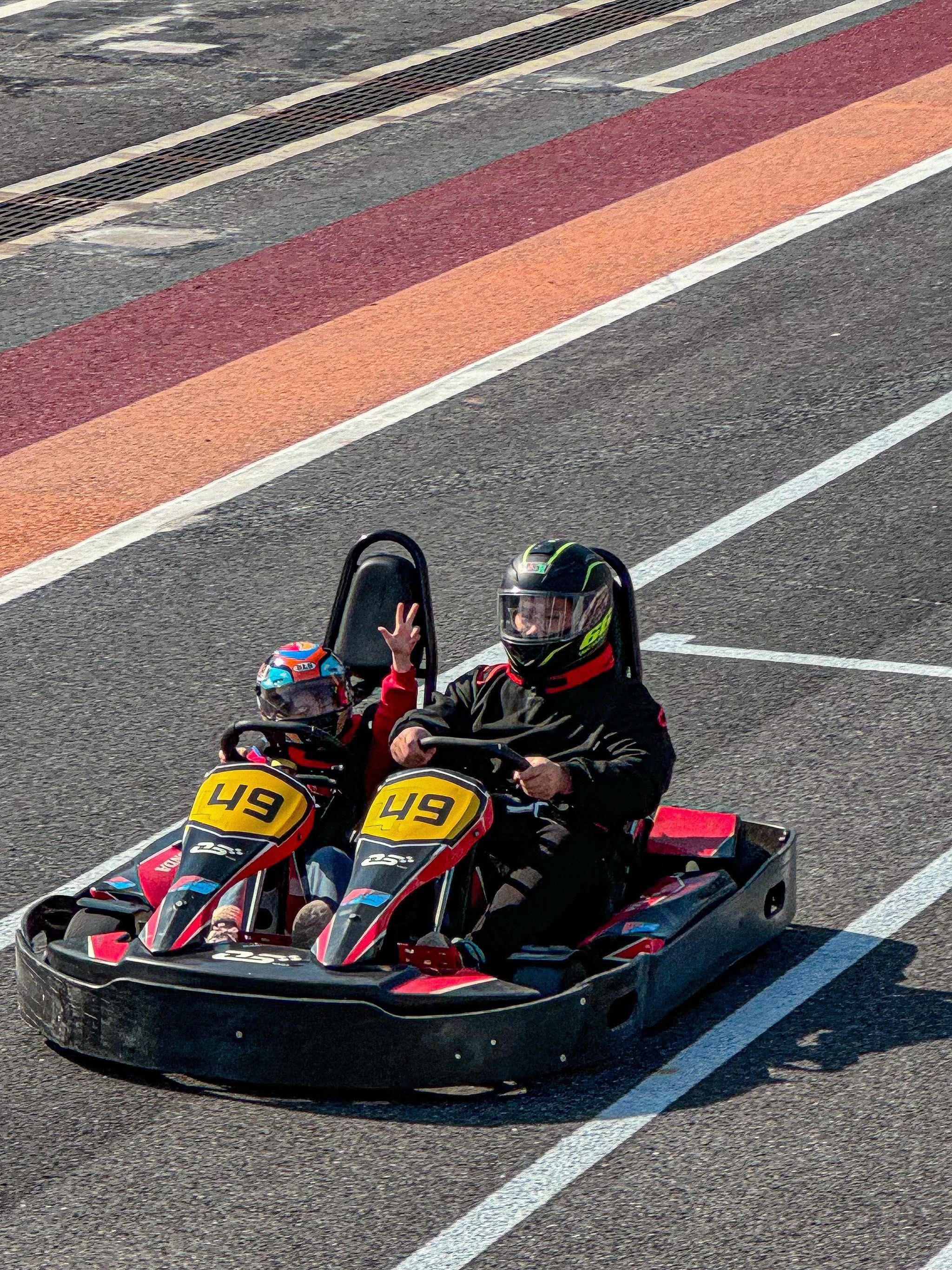 看飞驰人生,开潮酷卡丁车!