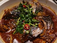 红烧葱香鱼头-陶苏·品味融合川菜(龙湖源著天街店)