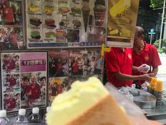 -詹爷爷乌节路街头冰淇淋
