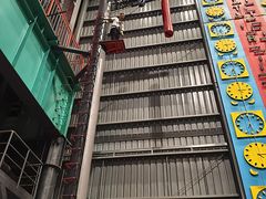 -极限PLAY运动娱乐新世界·团建派对潮玩休闲馆·室内蹦极高空游乐园