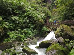-龙水峡地缝景区