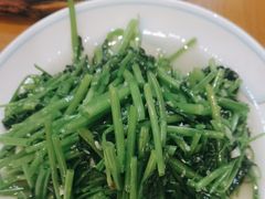 -鹤乡东北菜(崮山路店)