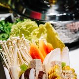 海口探店｜新店刚开业就大排长龙的椰子鸡❗️