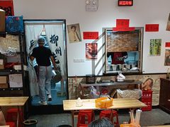 -柳州肥姨妈大骨螺蛳粉(曹路店)