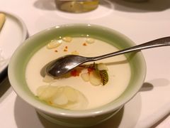 杏仁豆腐-真地道京味府·鲜橙烤鸭·北京菜(朝外大街东大桥店)
