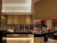 -亚龙湾希尔顿自助餐厅·海鲜·烧烤·沙滩BBQ·现场乐队