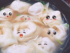 三鲜大馄饨-万寿斋(山阴路店)