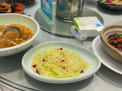 -皇饭儿餐饮管理有限公司(赞成大厦店)