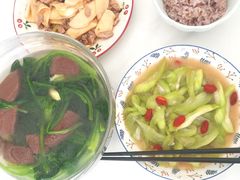 -悦芽照护月嫂+育儿嫂(杭州店)