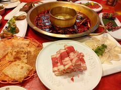 -小龙翻大江文化火锅(宽窄店)