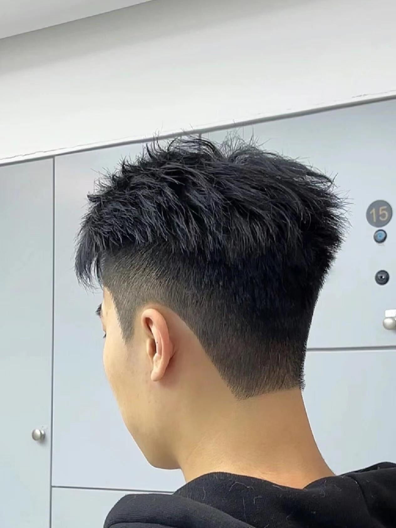 2019男款发型两边理短