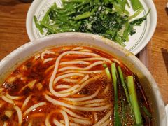 -云海肴·汽锅鸡·云南菜(天山百盛优客店)