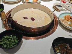 -洪氏嗨捞·猪肚鸡火锅(阳光天地店)