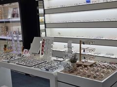 -优视力蔡司眼镜验配中心(越秀城市广场奥莱店)