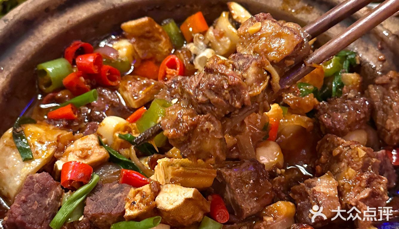 青岛小酒馆,好爱这种氛围松弛感…