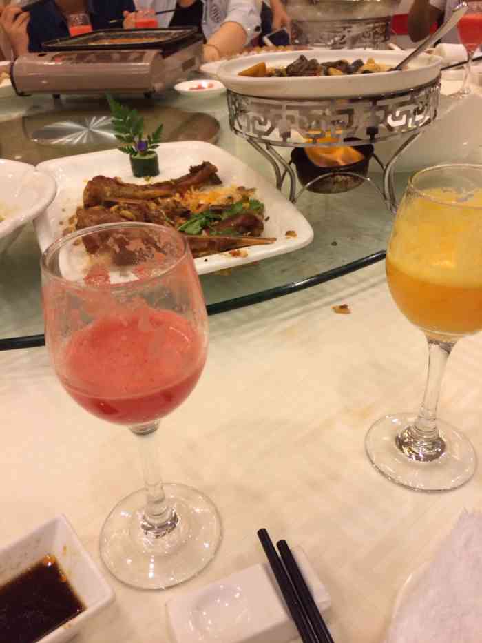 香逸渔港(新民东路店)-"镇江好吃的不多,这里最好的酒店估计也就香.