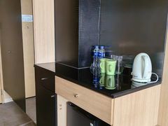 -上海虹桥西郊假日酒店