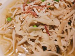 -吴越荣记苏州菜·松鼠桂鱼100%活鱼现做(斜塘老街店)