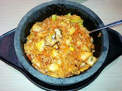 辣白菜五花肉石锅拌饭（拌后）-正一味石锅拌饭(望京新世界店)