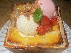 十年纪念面包诱惑-蜜桃餐厅·伴山(湖滨商业街店)