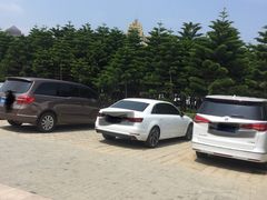 -龙凤头海滨浴场度假村-停车场