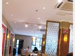 大堂-老人和饭店(打浦路店)