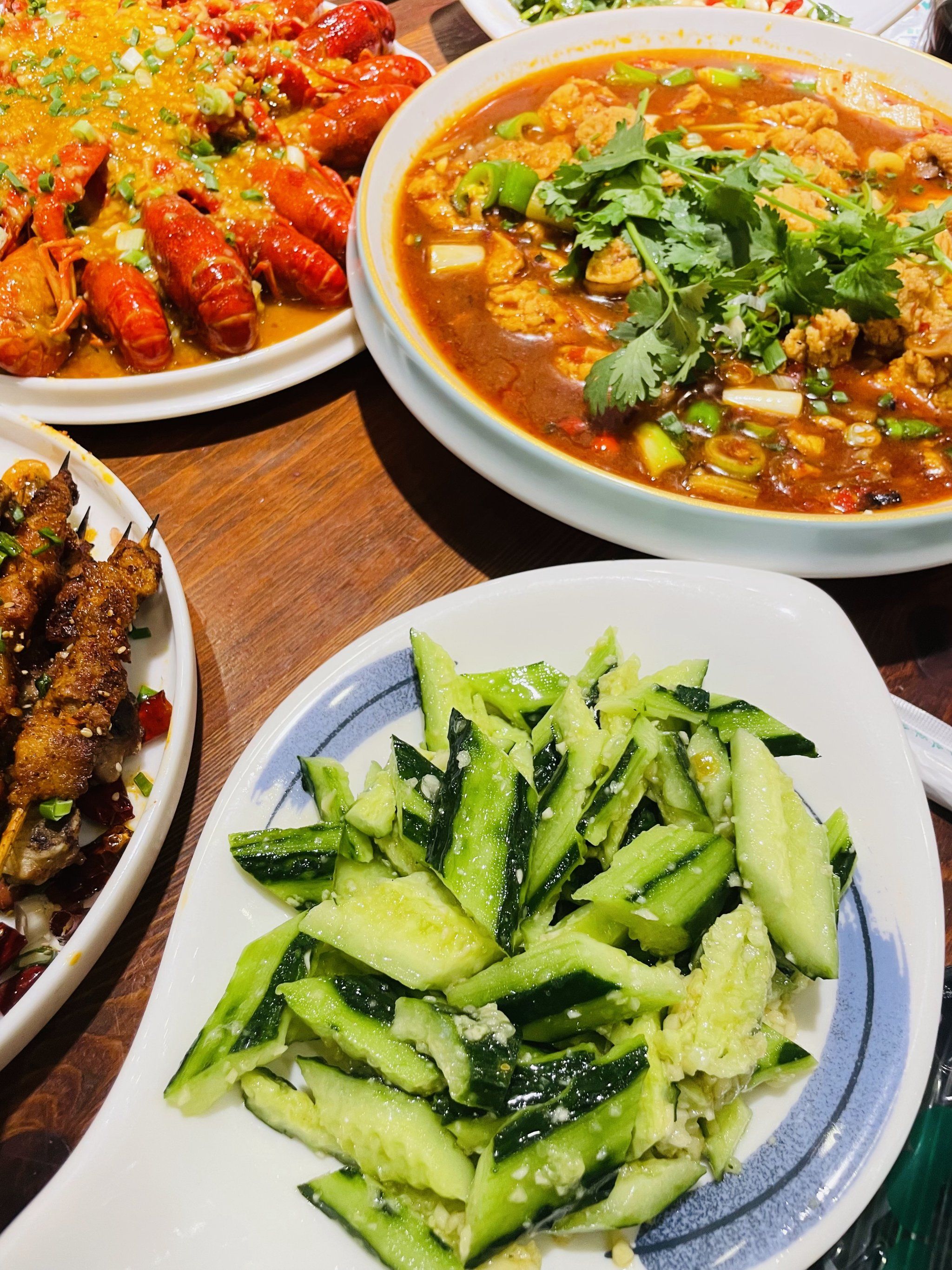 成都人民食堂,烤渔村江湖菜你值得拥有