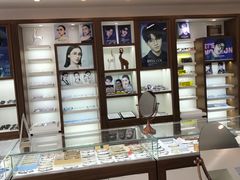 -明月眼镜(三坝店)