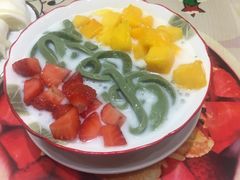 士多啤梨芒果绿茶拉面-甜心妈妈·榴莲星级糖水(北京路总店)