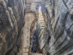 -梭布垭石林景区