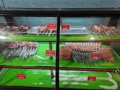 -烤肉小伙烤肉店