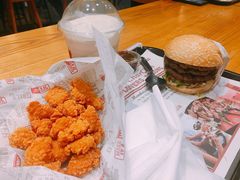 -The Habit Burger Grill 哈比特汉堡(爱琴海店)